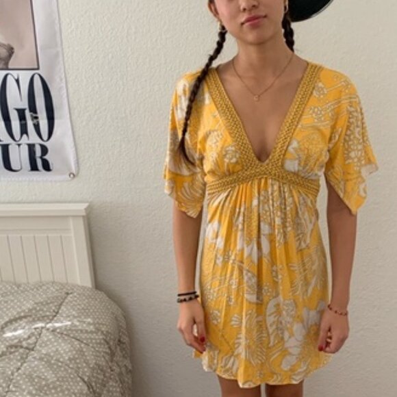 Rare Vintage Sky Mini Dress Size S Braided Leather Bodice Detail - Picture 2 of 6